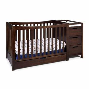 lot 4081 image: Graco Remi 4 in 1 Convertible Crib &amp Changer