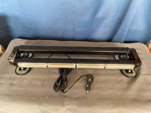 lot 1387 image: Rooftop Light Bar