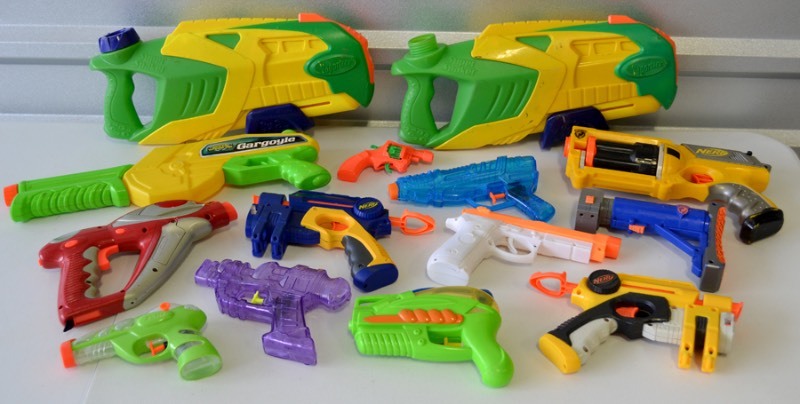 lot 1013 image: Toy Guns
