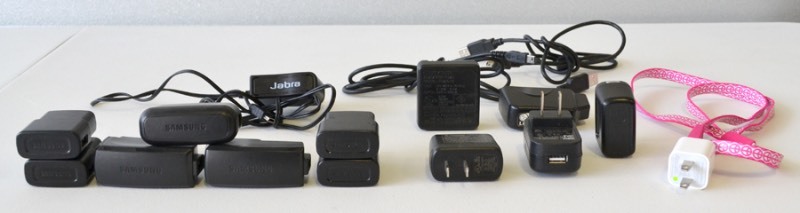 lot 1105 image: USB Wall Chargers