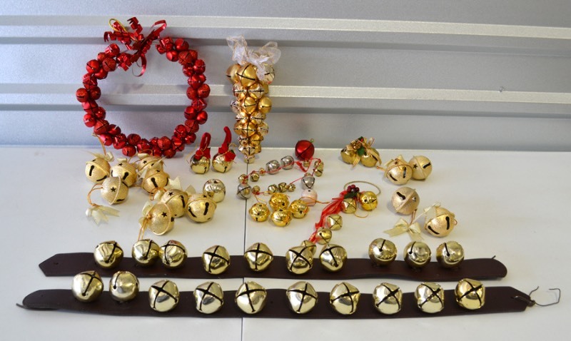 lot 1116 image: Christams Bells
