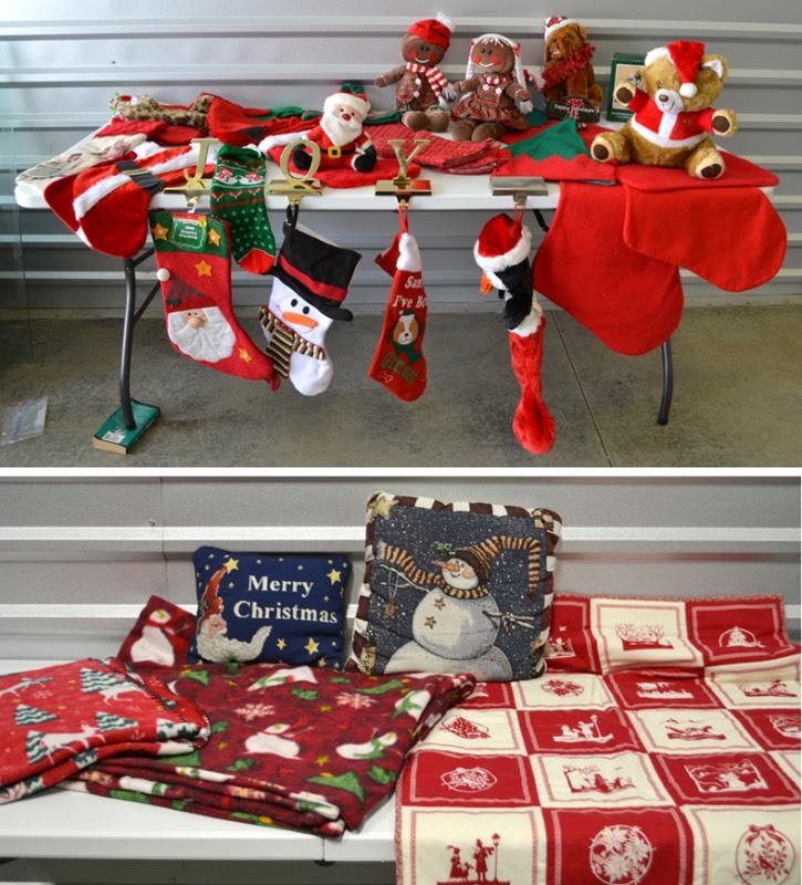 lot 1117 image: Christmas Stockings, Hats, Blankets, Pillows and Stuffed Toys