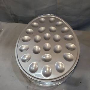 lot 3073 image: EGG CONTAINER PLASTIC