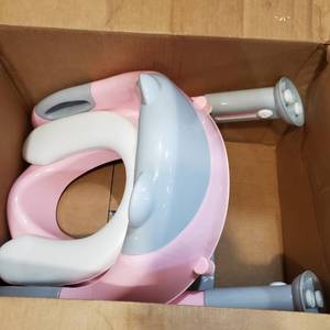 lot 3112 image: LITTLE GIRLS TRAINING POTTY CHAIR ADJUSTABLE HEIGHT