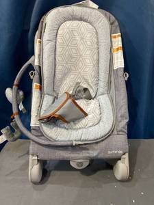 lot 3170 image: Summer Baby Bouncer