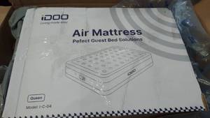lot 3312 image: Queen Air Mattress