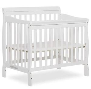 lot 3256 image: DREAM ON ME 4 IN 1 CONVERTIBLE MINI CRIB STYLE NO 635