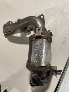 lot 61502 image: D-182-60 81899 0621 Catalytic Converter
