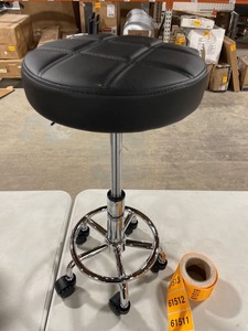 lot 61506 image: Rolling Stool