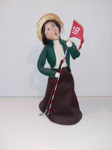 lot 591 image: Byers Choice Carolers - Golf Woman