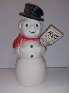lot 593 image: Vintage Kentucky Tavern Papier-Mache Snowman