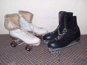lot 603 image: Vintage Roller Skates and Ice Skates