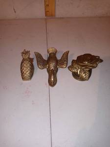 lot 1257 image: Lot Of 3 Vintage Brass Note Clips-Rose ,Pineapple,Goose