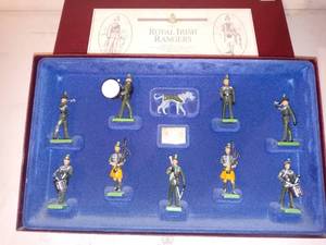 lot 1271 image: Britains 5192 Royal Irish Rangers 10 Piece Limited Edition With Outer Box