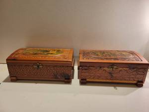 lot 3076 image: Lot of 2 Carved Wooden Trinket Boxes