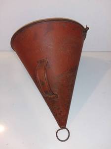 lot 509 image: Vintage B & O Railroad Cone Shaped Fire Bucket