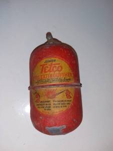 lot 512 image: Tetco Junior Fire Extinguisher