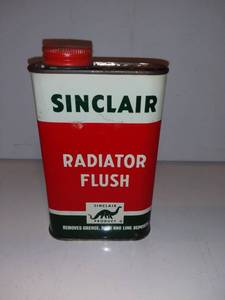 lot 526 image: Sinclair Radiator Flush Can