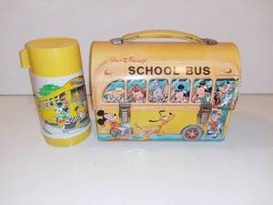 lot 529 image: Vintage Aladdin Walt Disney School Bus Lunchbox and Thermos