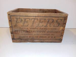 lot 541 image: Peters Small Arms Wood Ammunition Box