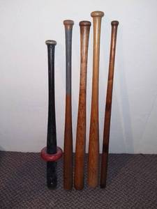 lot 544 image: 5 Vintage Baseball Bats - Ted Williams