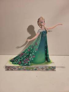 lot 3046 image: Elsa Disney Collections Jim Shore Figurine