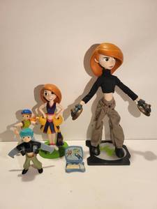 lot 3051 image: Lot of 5 Kim Possible Collectibles