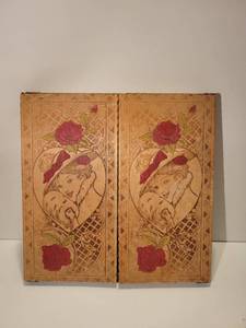 lot 3057 image: Delicate Wooden Scarf Box - includes Handkerchiefs