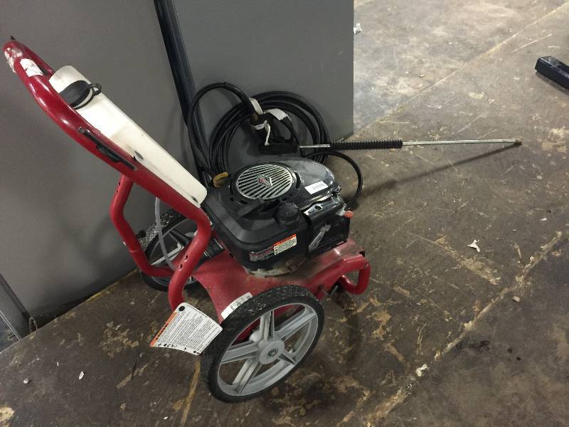 Craftsman 2550 MAX PSI, 2.3 MAX GPM, Briggs & Stratton Powered Pressure