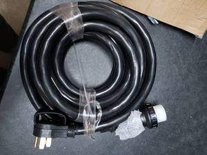 lot 8527 image: Linsheng Electric 440 Cable