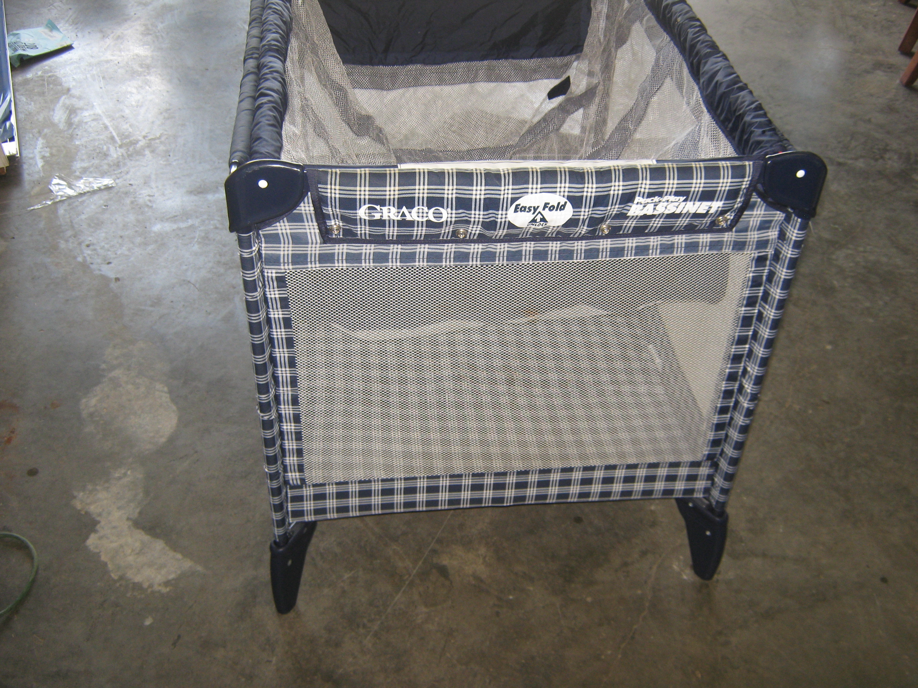 Graco pack 'n play Easy Fold PlayPen with attachment, used