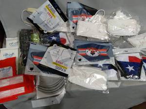 lot 3400 image: Lot of MASK and Antibacterial Wipes