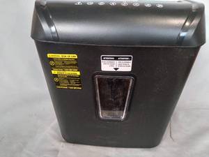 lot 3416 image: Amazon Basics 12-Sheet Cross-Cut Paper and Credit Card Home Office Shredder
