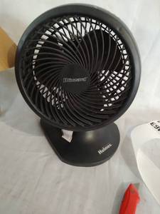 lot 3463 image: Blizzard Desk Fan