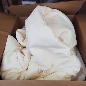 lot 3545 image: FULL SIZE BED SHEET SET OFF WHITE