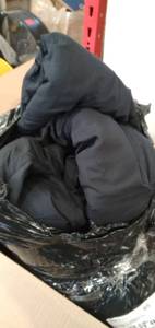 lot 3599 image: Queen Black Comforter