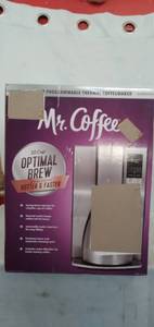 lot 3614 image: 10 Cup Programmable Thermal Coffeemaker