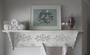 lot 48807 image: Hook Rack with Shelf on Top,White Laser Cut 5 Pegs Perfect for Your Keys or Hang Coat and Accessories Neatly on Top. Includes Mounting Hardware