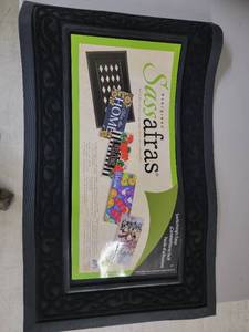lot 48847 image: Evergreen Sassafras Decorative Mat Tray - Scroll Black