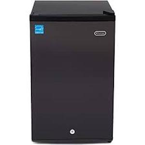 lot 4222 image: Whynter Upright Freezer
