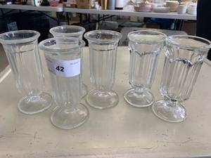 lot 42 image: Ice Cream Soda Glass