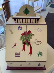 lot 54 image: Holiday Card Holder and Misc Holiday Cards
