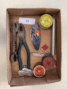 lot 71 image: Misc Small Antique Lot