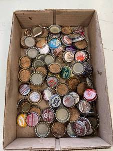 lot 76 image: Soda Caps Box Lot