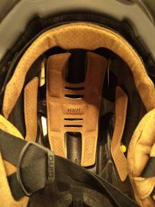lot 7040 image: GIRO Bicycle helmet