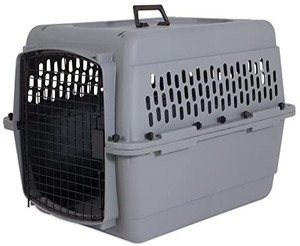 lot 10290 image: Aspenpet traditional kennel