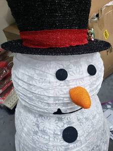 lot 1670 image: Snowman Lawn Decoration