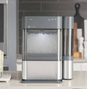 lot 1989 image: Ice Maker