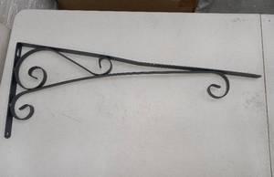 lot 2059 image: Decorative Brackets