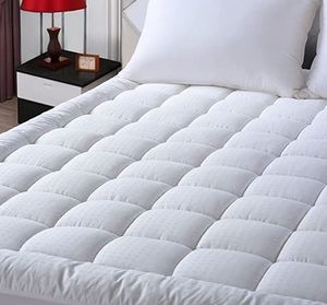 lot 2056 image: Mattress Pad